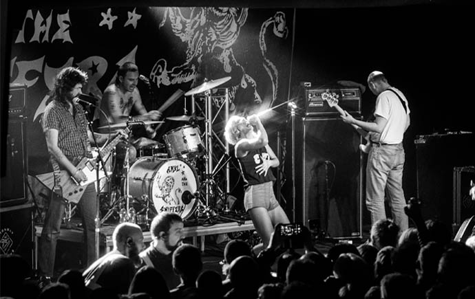 Amyl and the Sniffers