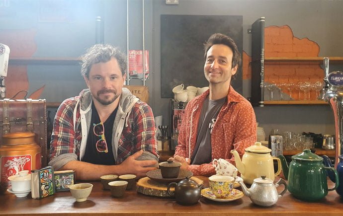 Batch Tea's Owen and Marc behind the bar